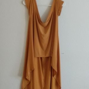 Gold Assymetrical blouse 1XL